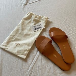 TKEES Alex slide sandals BNWT in Terra Cotta